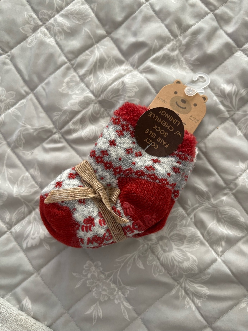 Cozy Baby Christmas fuzzy socks 6-12M - bear paw